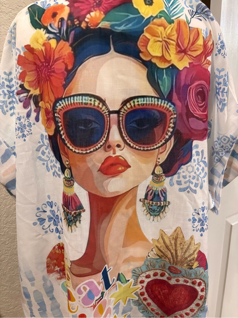 White Short-Sleeve Graphic Tunic Top with Colorful Portrait and pant set